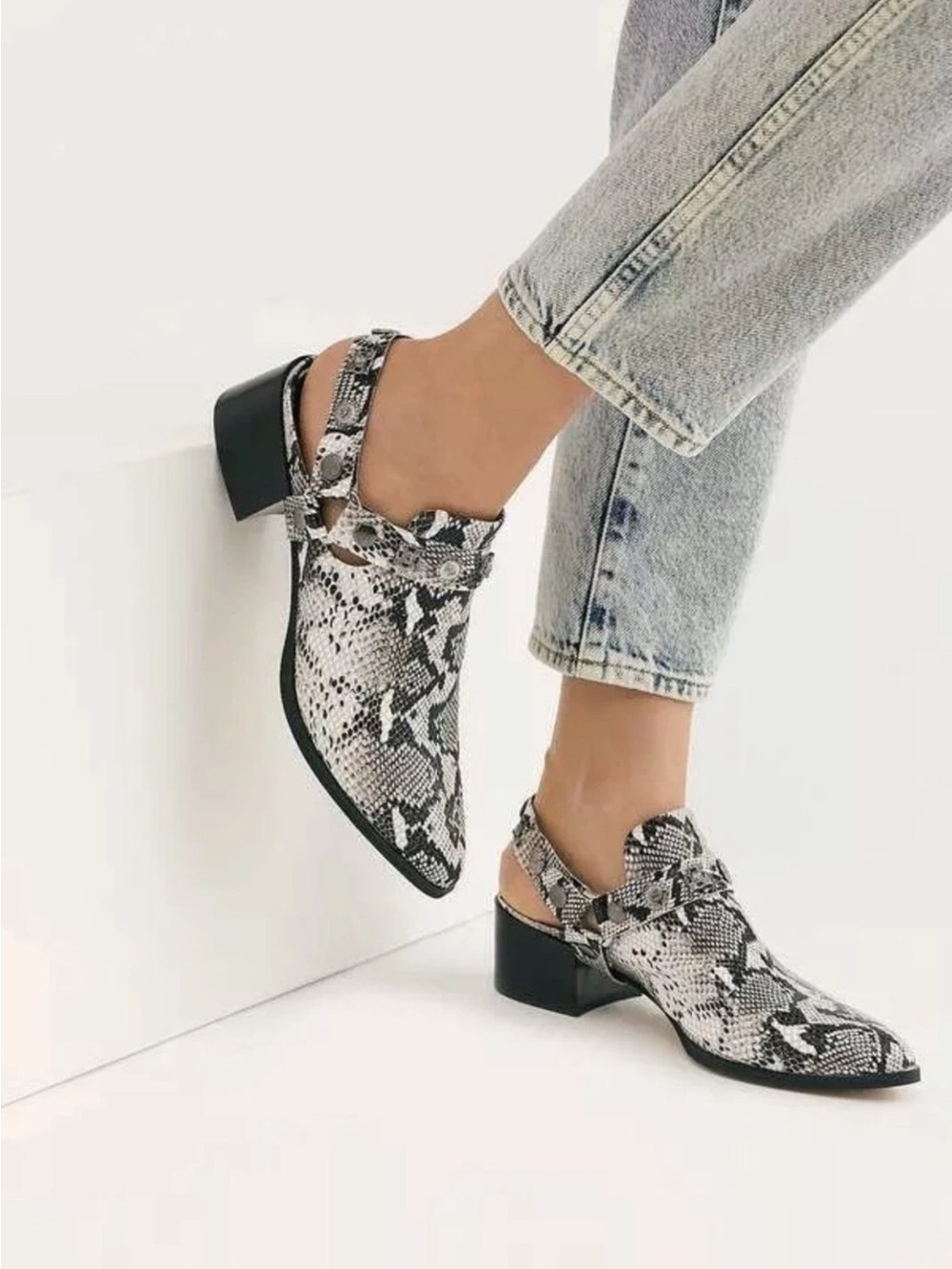 Free People NWOT Silent D Medley Mule Block Heel Snake Print Studded New Gray